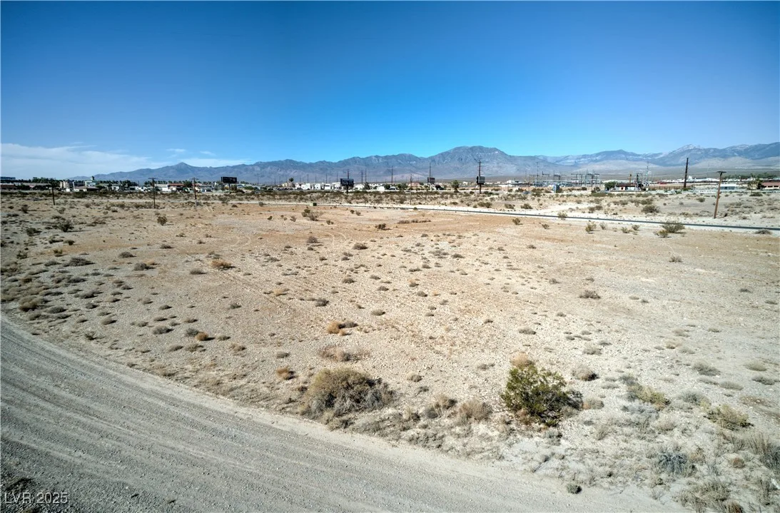 2140 East Jumping Fox Street — photo 3