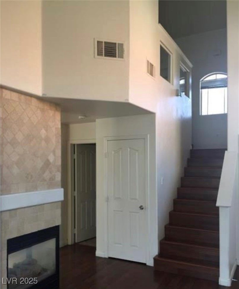 9076 Quarrystone Way — photo 5