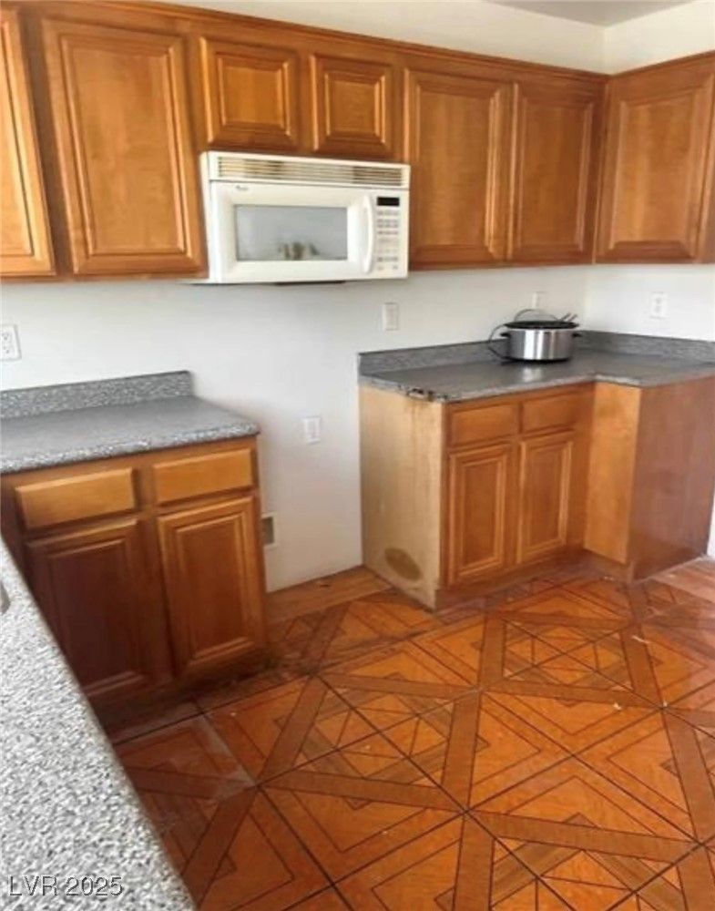 5607 West Dewey Drive — photo 5