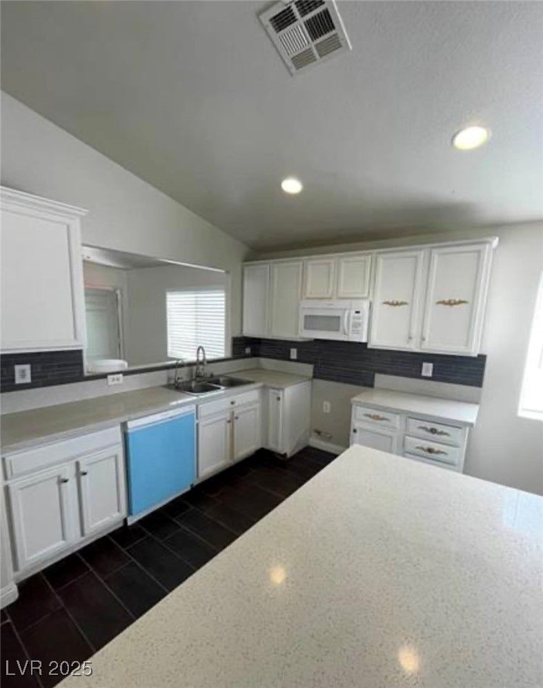 5713 Lawrence Street — photo 4 of 35