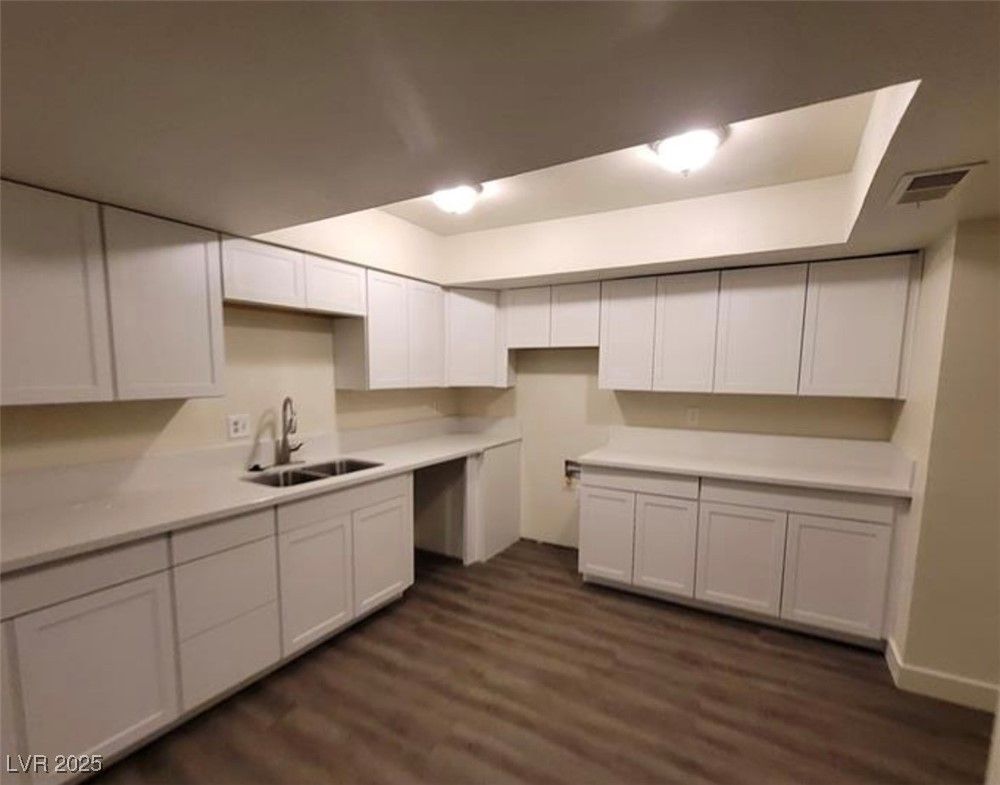 3364 Royce Court — photo 4