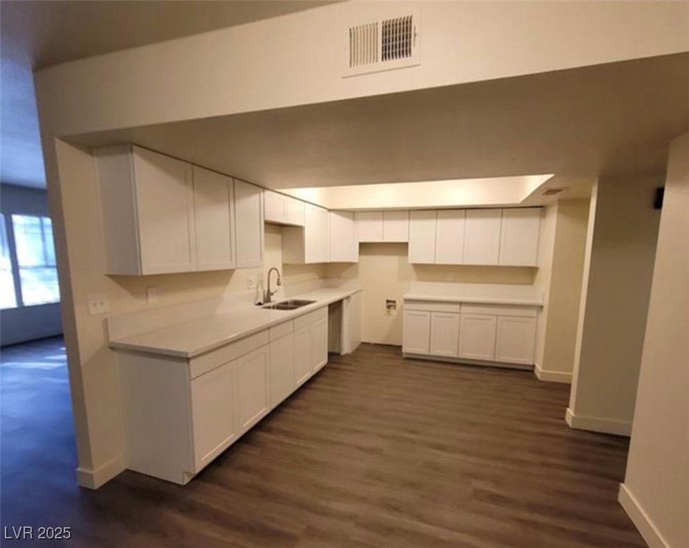 3364 Royce Court — photo 5