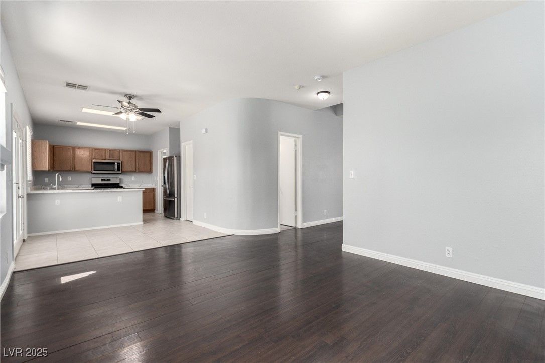7320 Misty Glow Court — photo 4