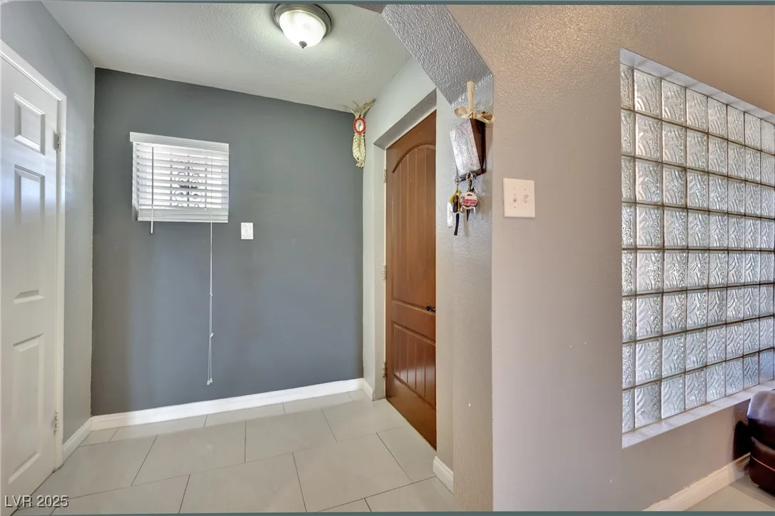 5807 Madre Mesa Drive — photo 5