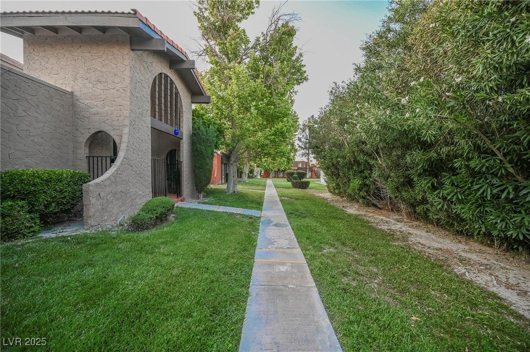 4670 Monterey Circle 1 — photo 2 of 37