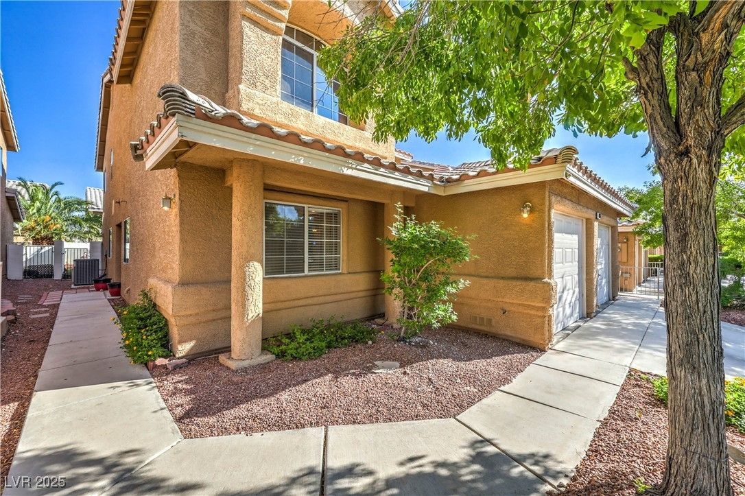 8056 Cimarron Ridge Drive 101 — photo 2
