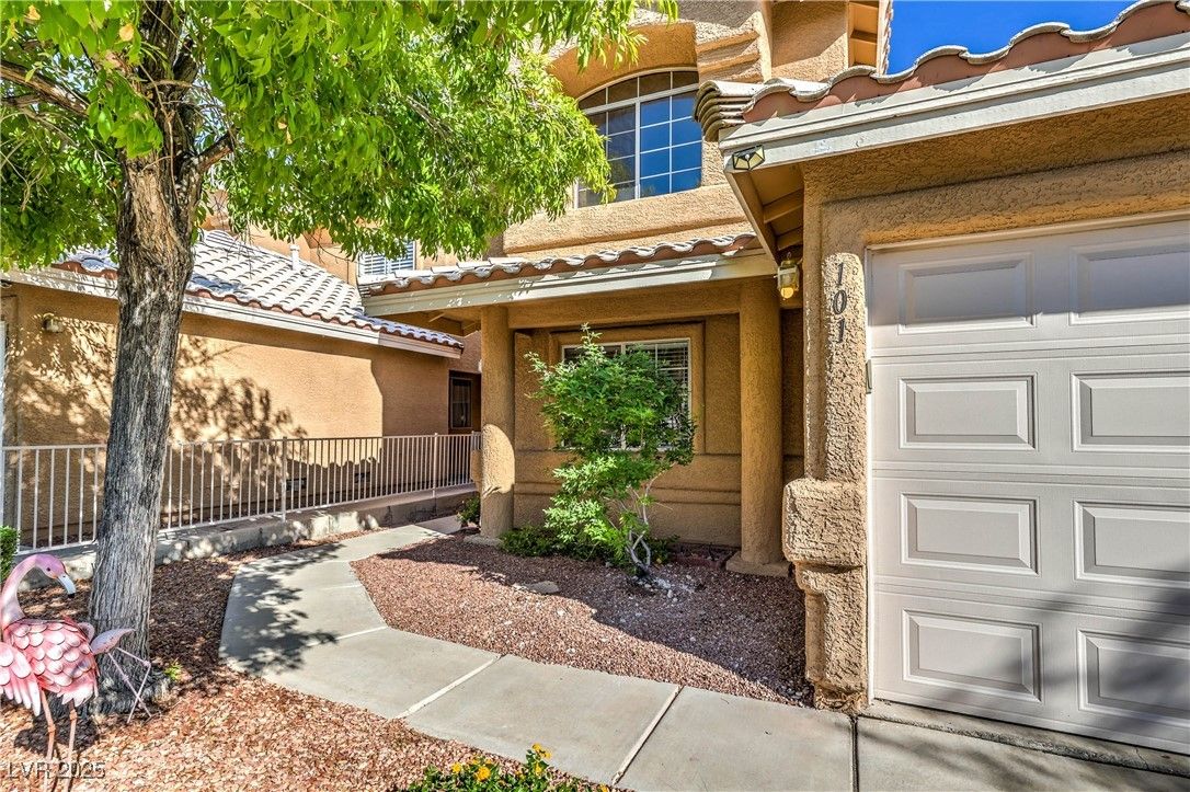 8056 Cimarron Ridge Drive 101 — photo 3