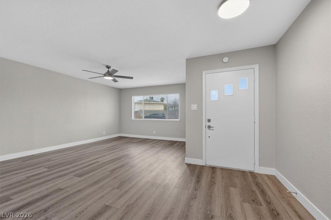 809 Peacock Court — photo 5