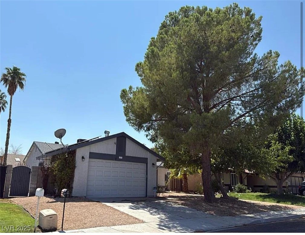 6429 Roy Rogers Drive — photo 1