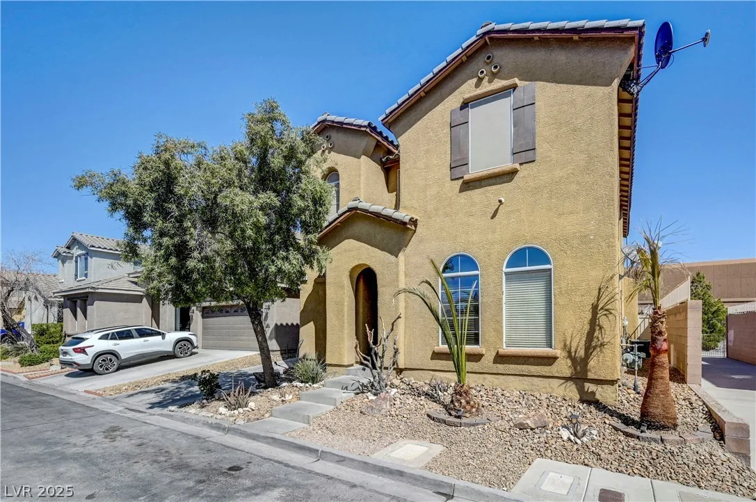 7384 Emerald Glow Street — photo 3