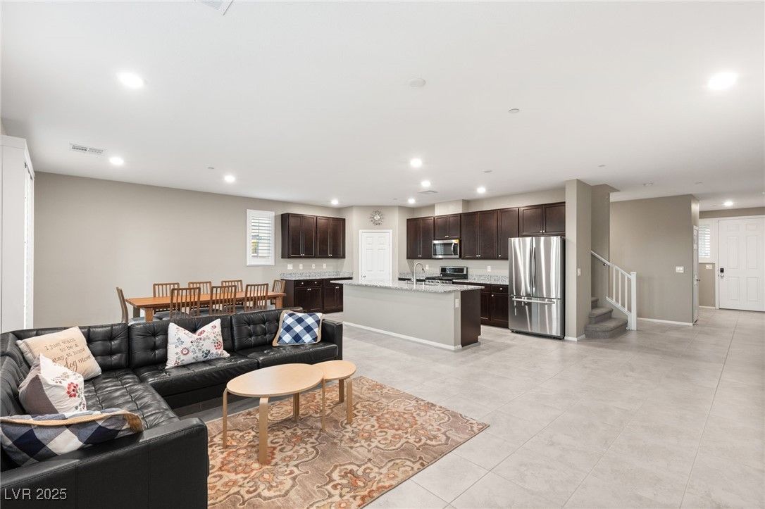 964 Midnight View Avenue — photo 4
