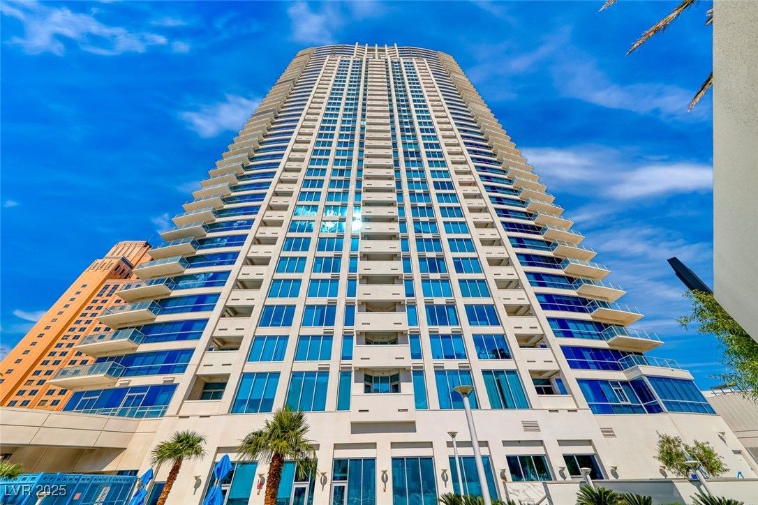 2700 Las Vegas Boulevard 906 — photo 1