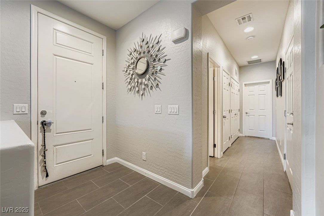 5568 Trilling Bird Drive — photo 4
