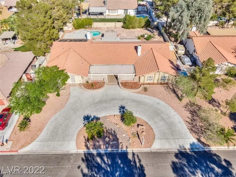 2249 Darwin Circle — photo 1