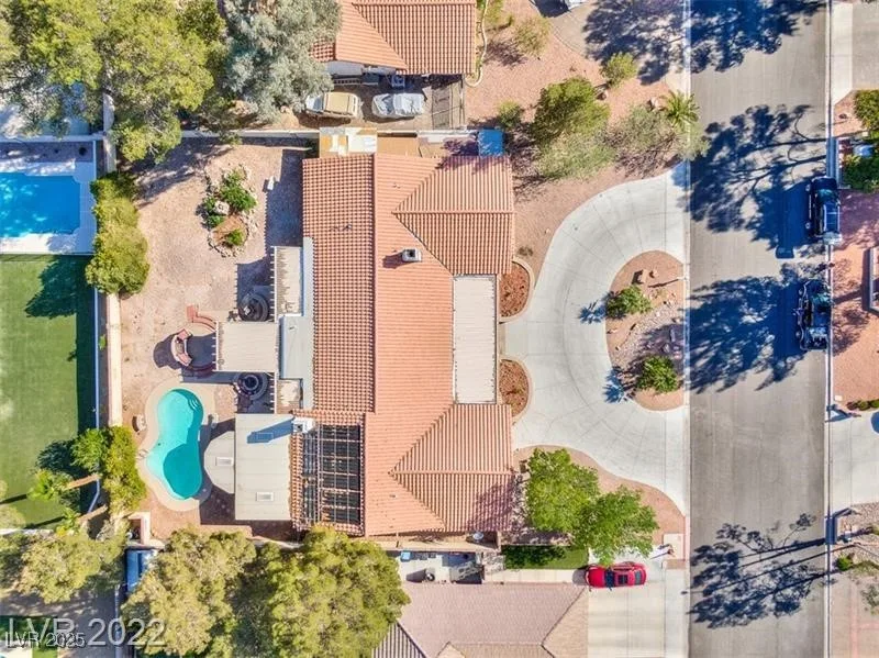 2249 Darwin Circle — photo 2