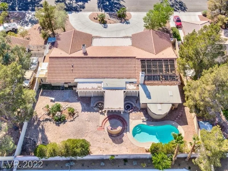 2249 Darwin Circle — photo 3