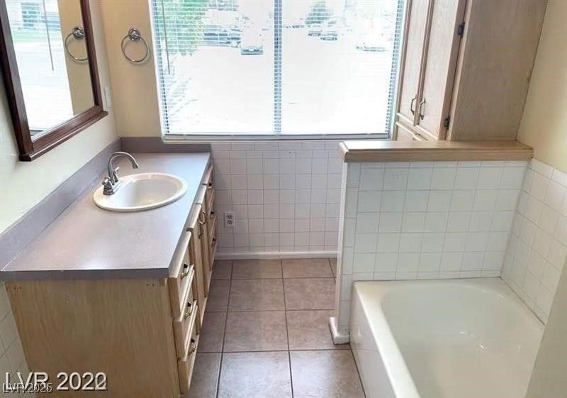 6632 Light Breeze Drive — photo 4 of 6