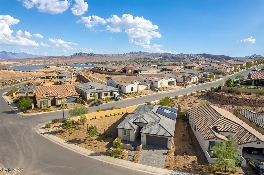127 Crimson Cactus Avenue — photo 4