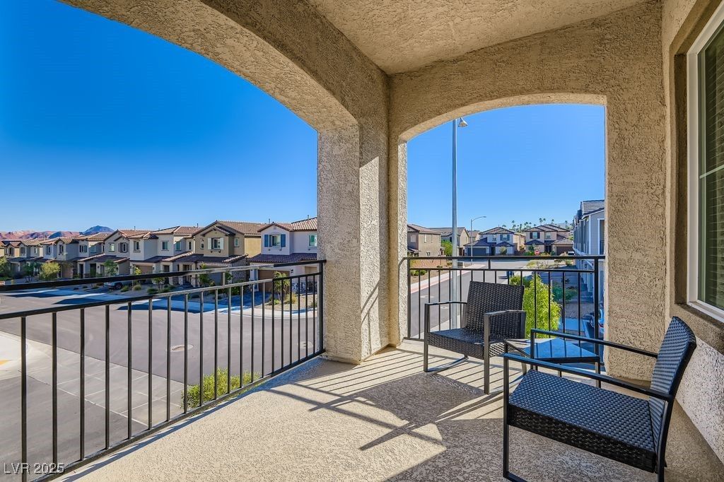 275 Callen Falls Avenue 2125 — photo 4