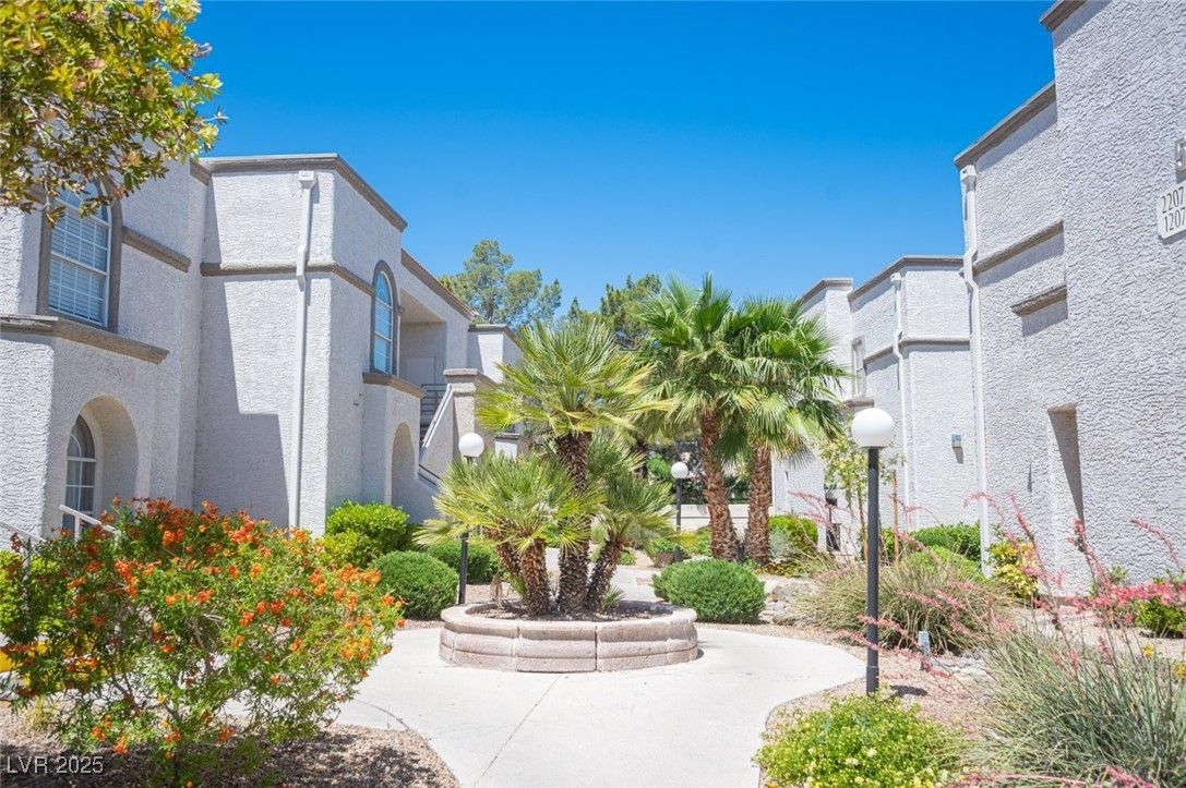 3150 Soft Breezes Drive 2220 — photo 3