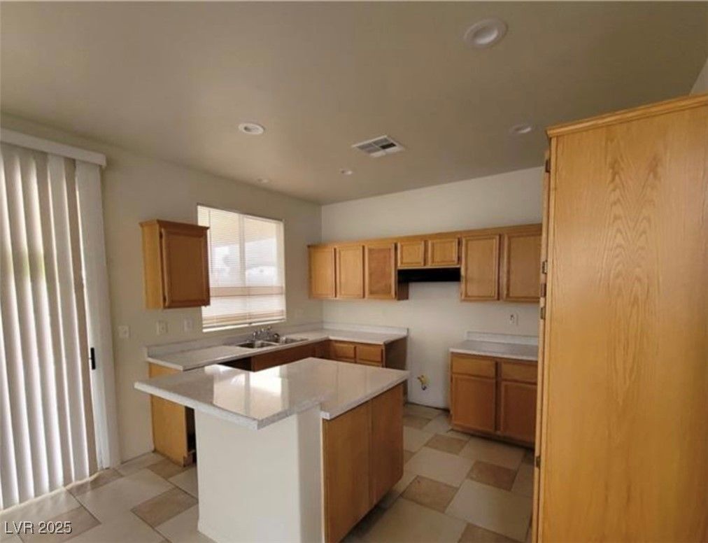 8701 Shady Pines Drive — photo 5