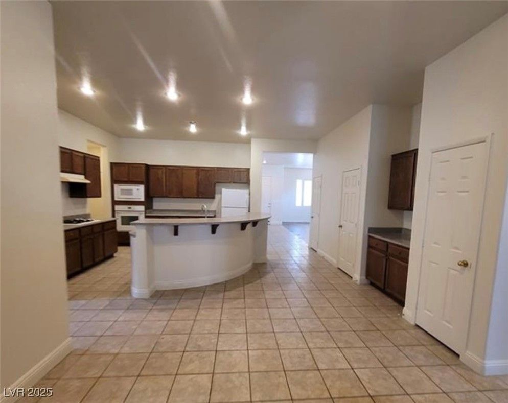 8240 Aurora Peak Avenue — photo 3