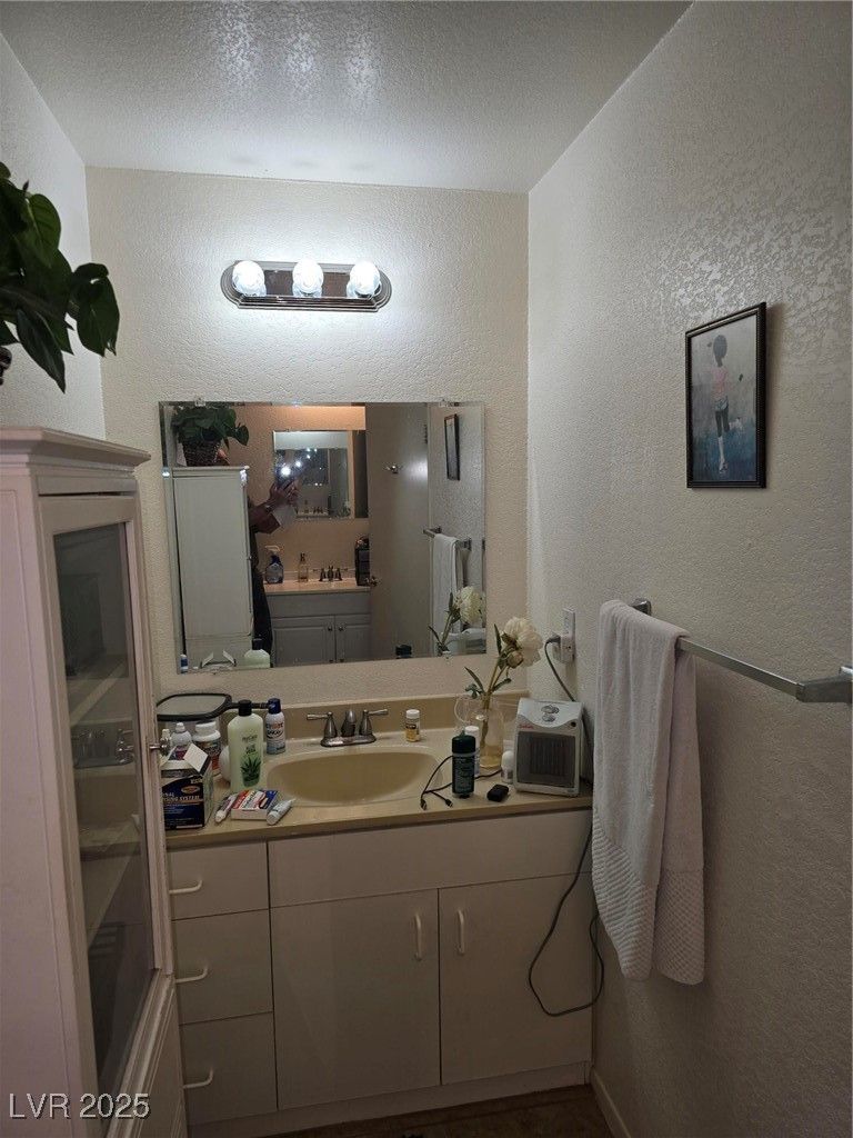 603 Buchanan Avenue — photo 4 of 5