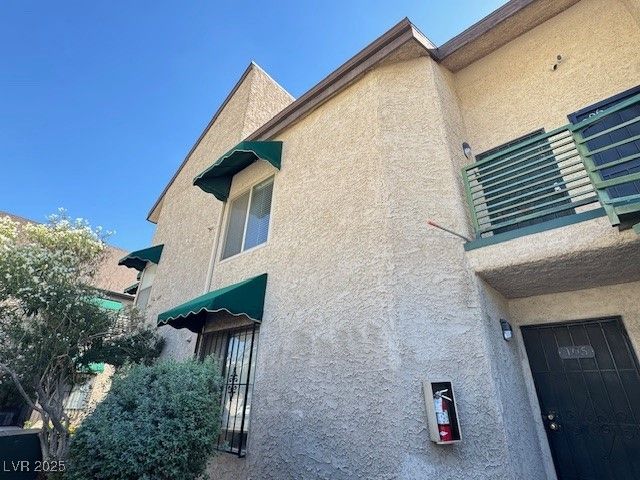 450 Elm Drive 205 — photo 3 of 30