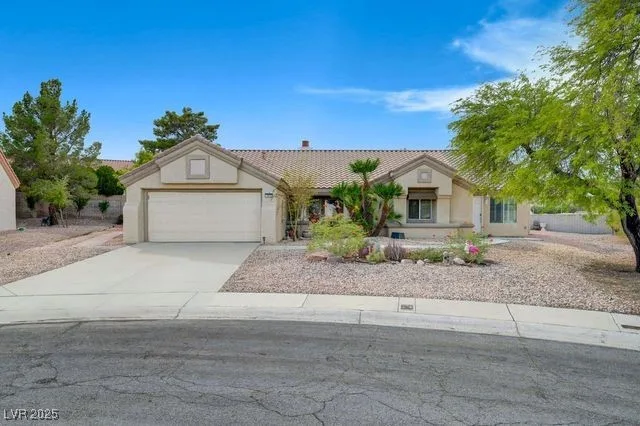3033 Merimar Drive — photo 2