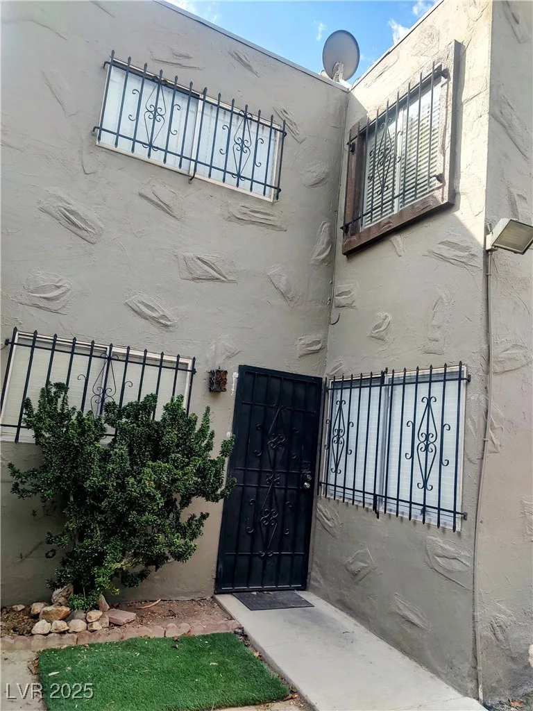 4614 GRAND Drive 2 — photo 3