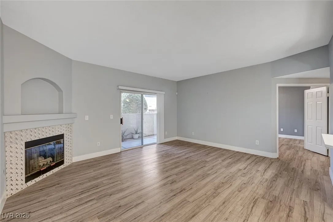 1501 Oscar Court 101 — photo 4