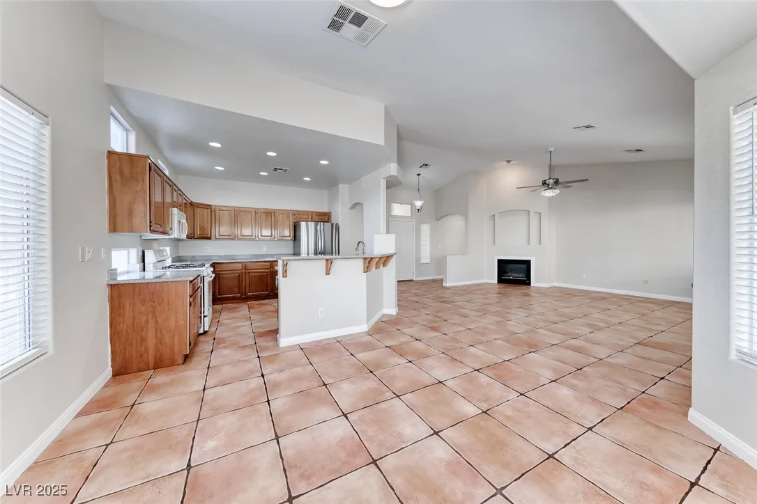 698 Magic Cove Court — photo 4