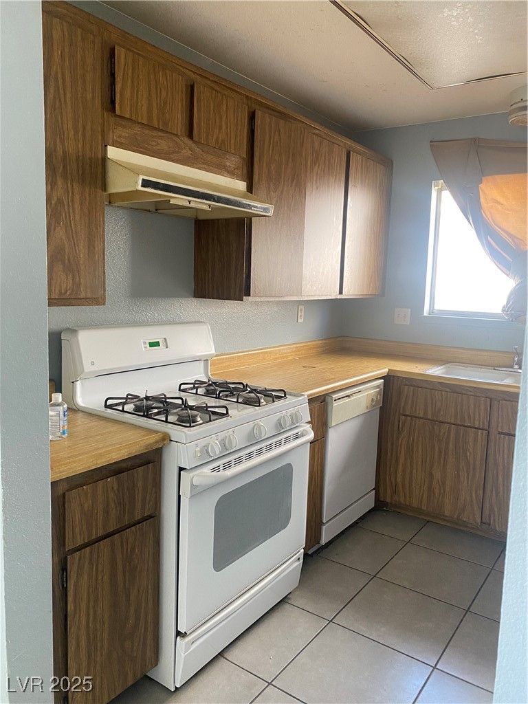 3837 Kellogg Avenue — photo 3