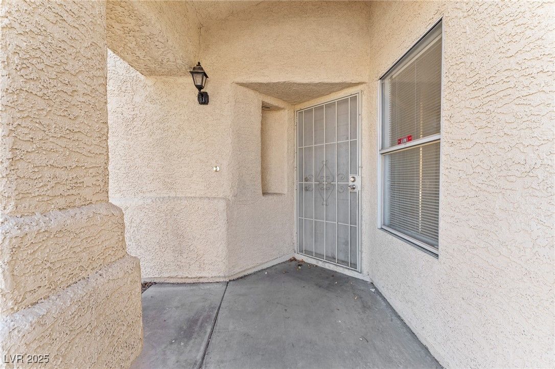 6673 Silver Penny Avenue — photo 3