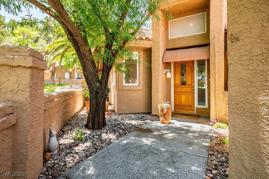 8236 Round Hills Circle — photo 5