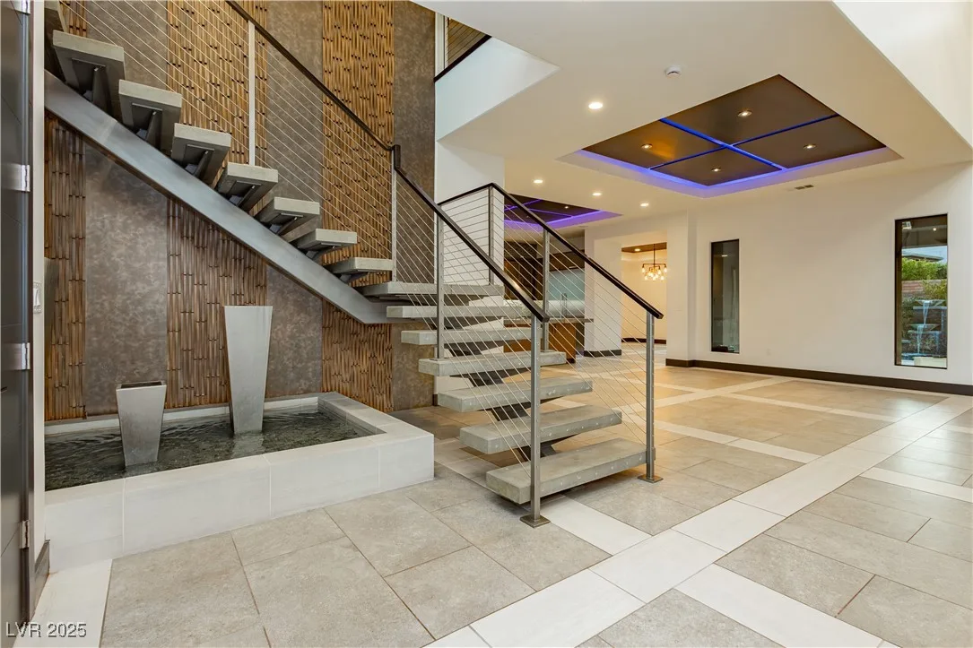 94 Glade Hollow Drive — photo 3