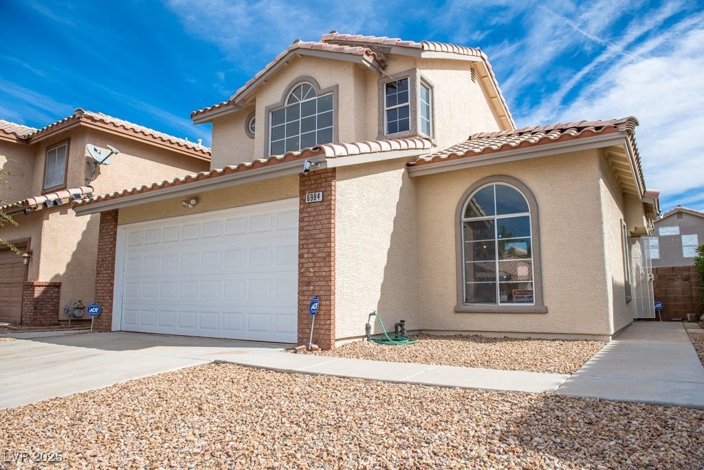 6984 Wineberry Drive — photo 4