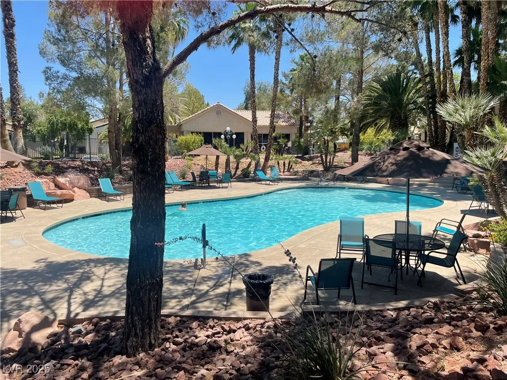 3042 Tarpon Drive 202 — photo 3
