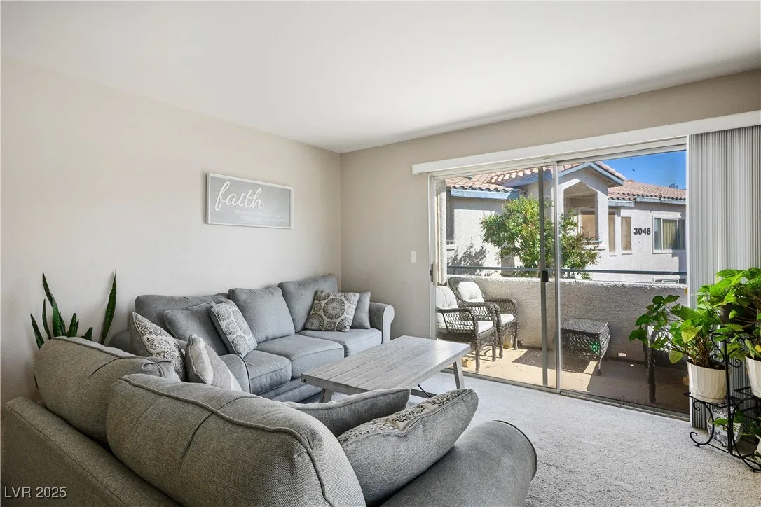 3042 Tarpon Drive 202 — photo 4