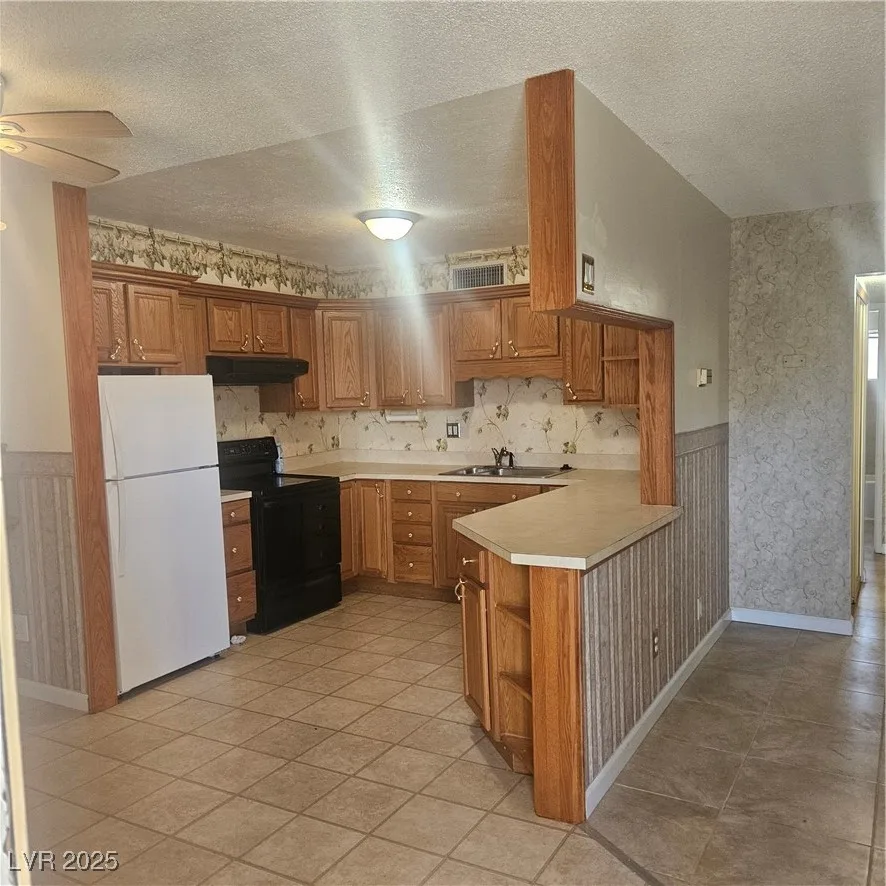 350 East Desert Inn Road C203 — photo 4