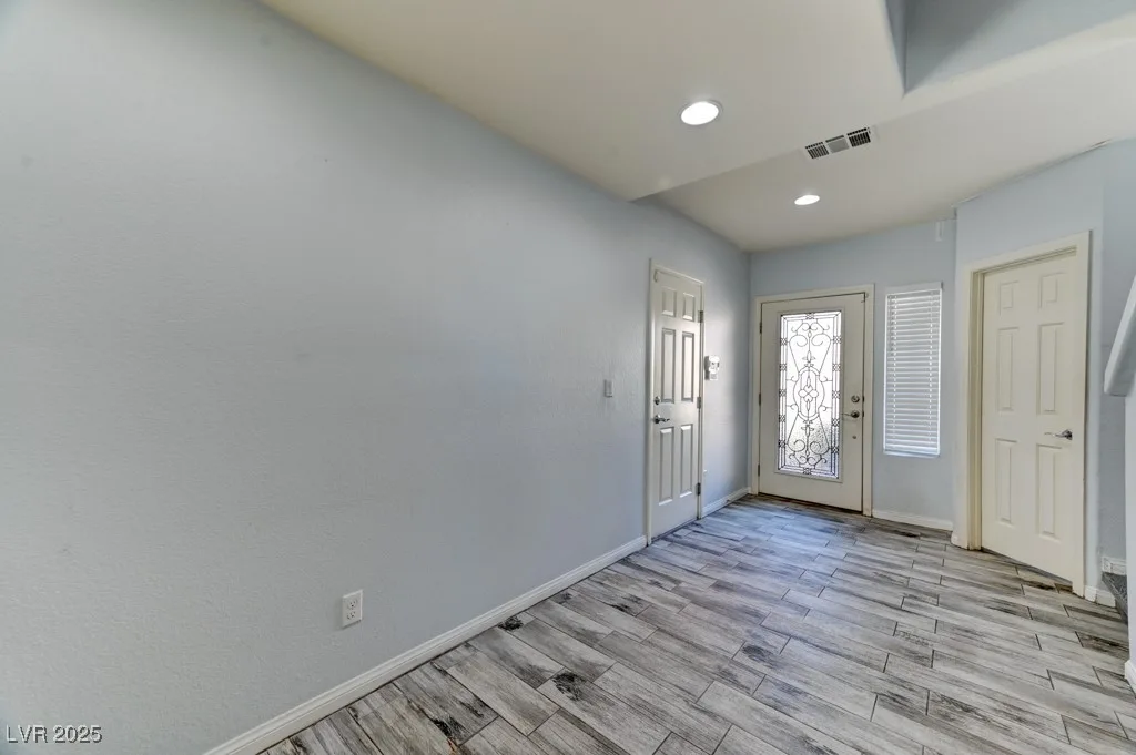 6871 Treble Clef Avenue — photo 3