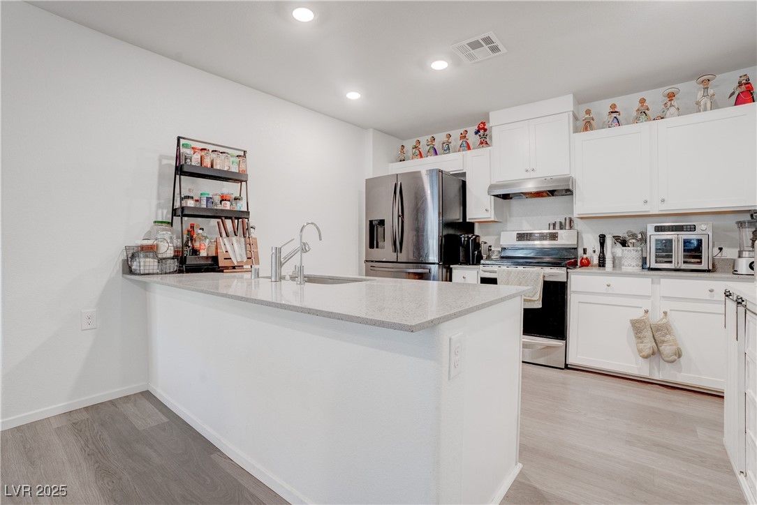 7890 Aurora Sky Street 2 — photo 3