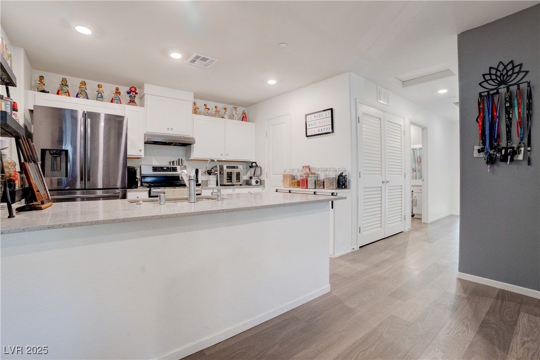 7890 Aurora Sky Street 2 — photo 5