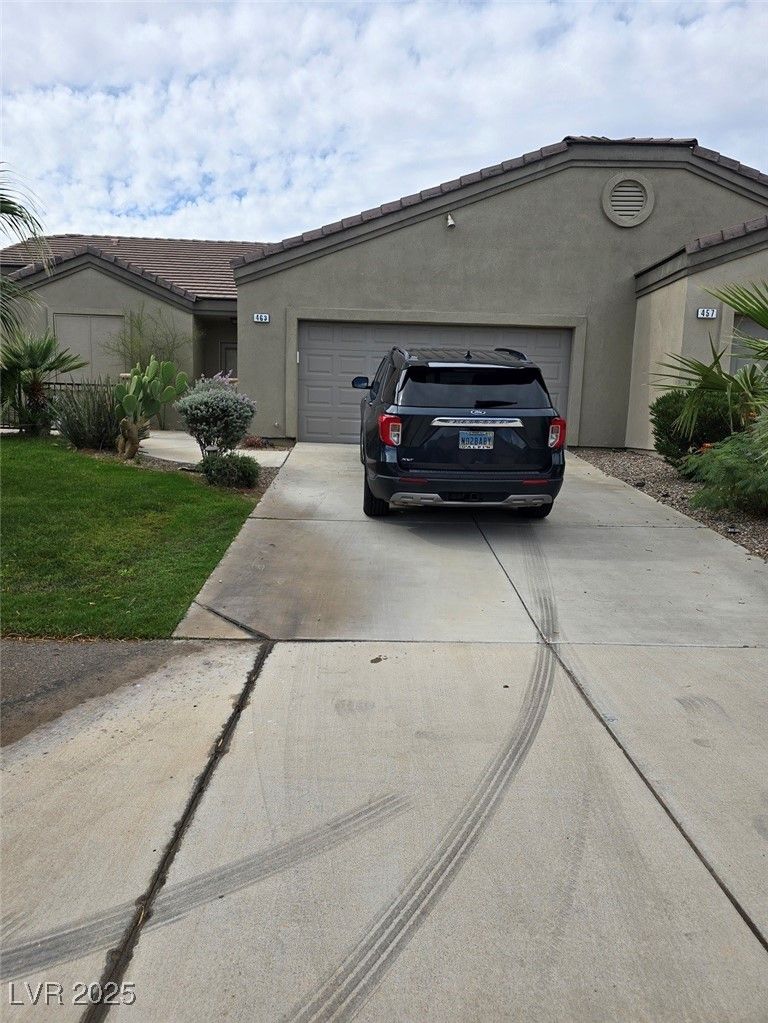 463 Hagens Alley — photo 2 of 27