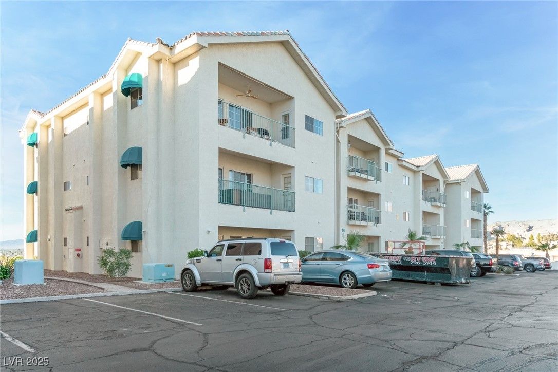 3550 Bay Sands Drive 1098 — photo 1 of 31