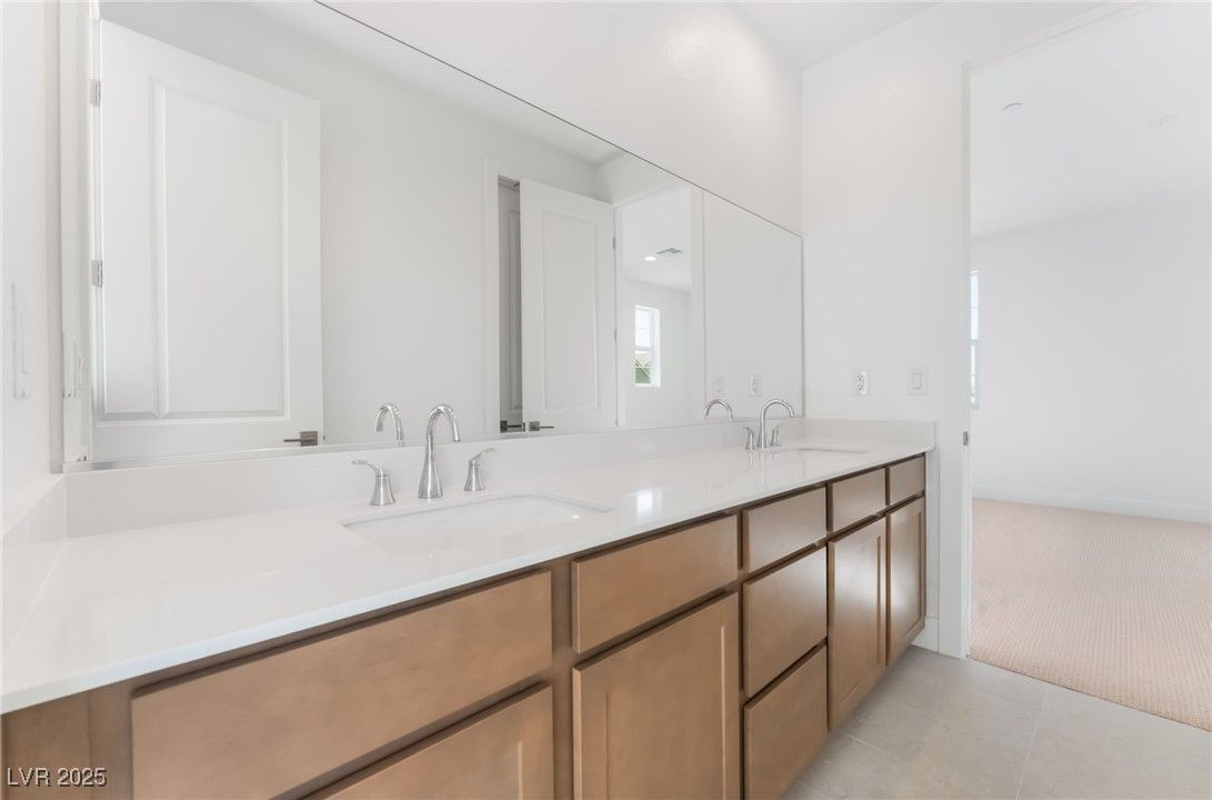 5924 Flowering Hill Court — photo 4