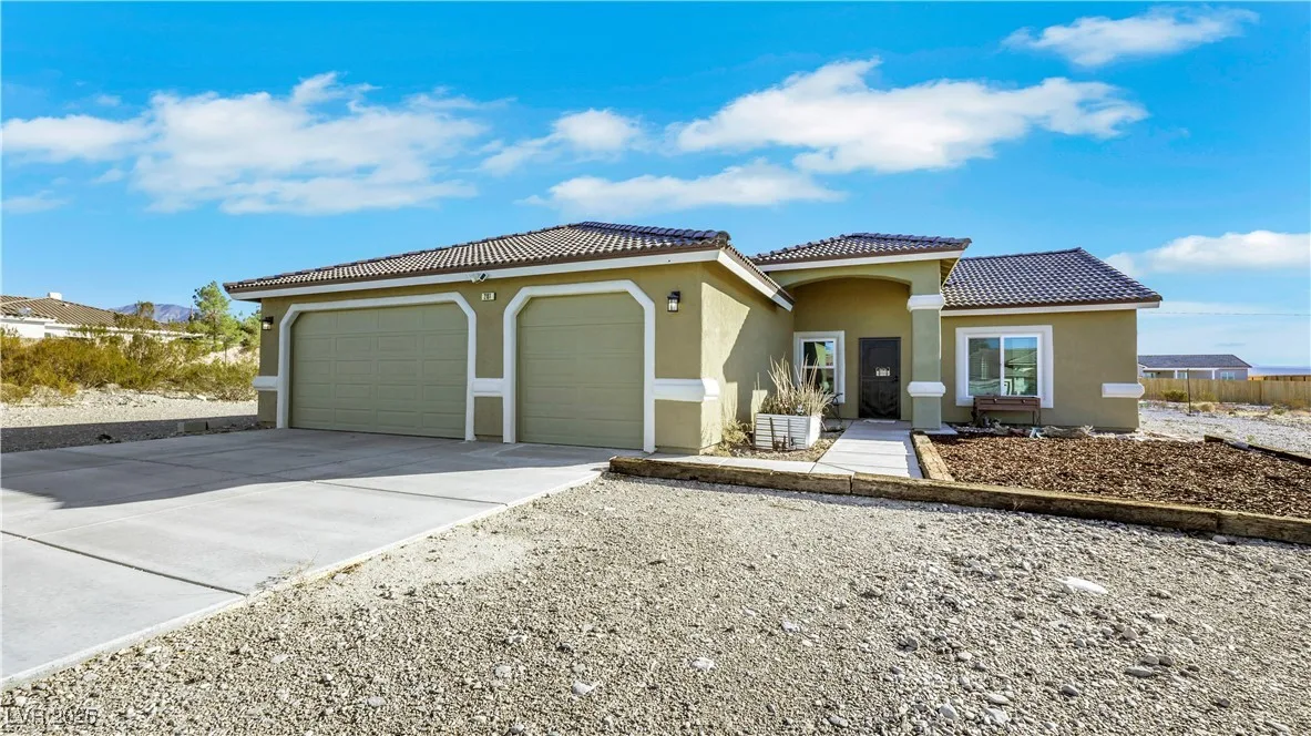 2181 Washoe Avenue — photo 3