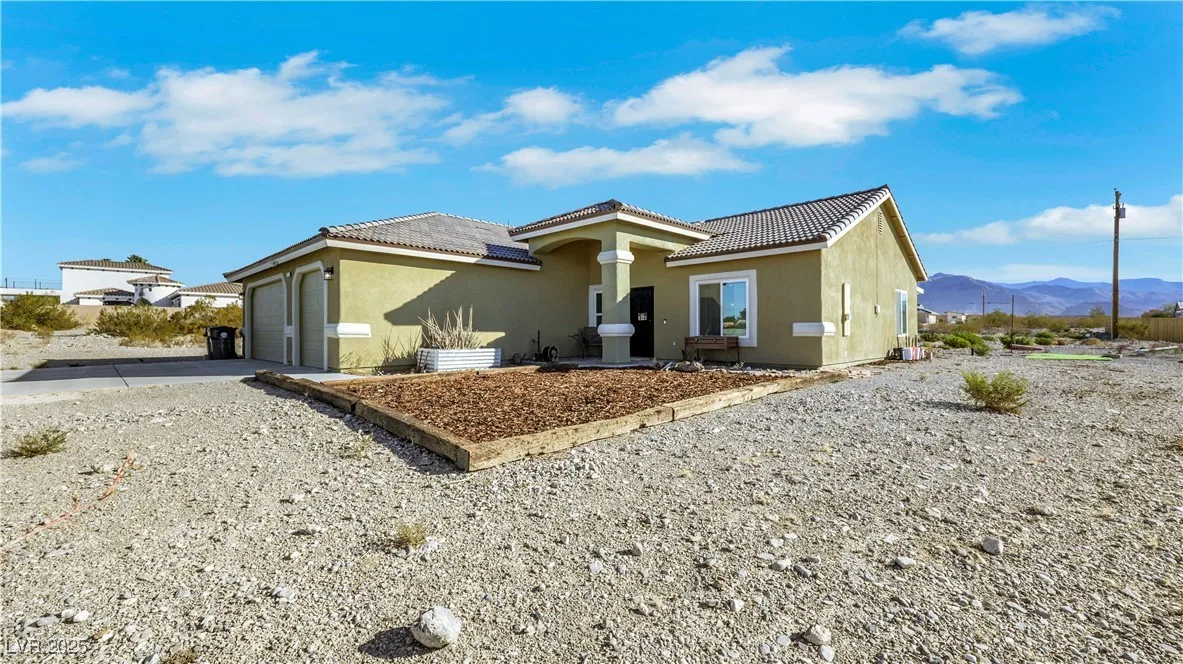 2181 Washoe Avenue — photo 4