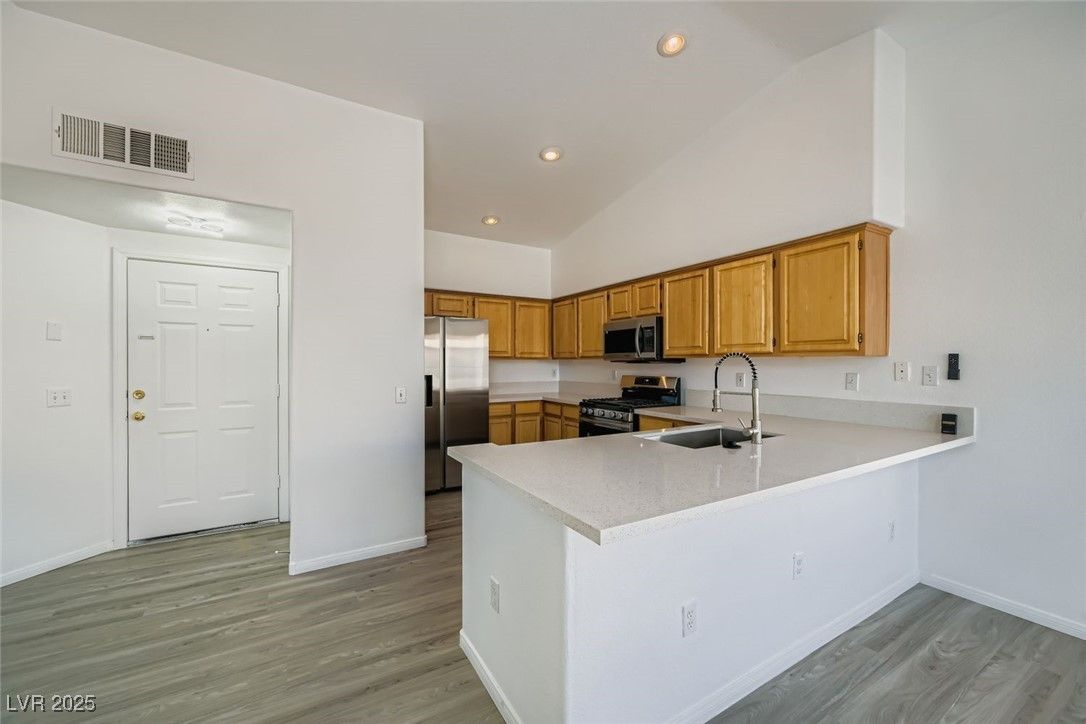 4941 Black Bear Road 203 — photo 4 of 11