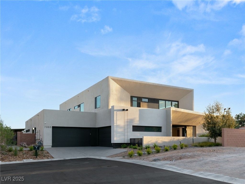7385 Heron Canyon Court — photo 2